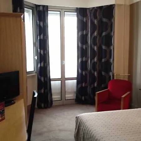 Le Grand De L'esperance Hotel 3*
